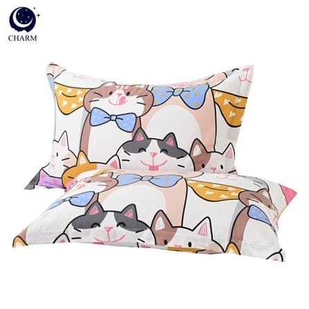 ชุดผ้าปูที่นอน 6 ฟุต 3 ชิ้น CHARM สี FAMILY MEOW คอลเลคชั่น DREAMY (ไม่รวมผ้านวม)_4